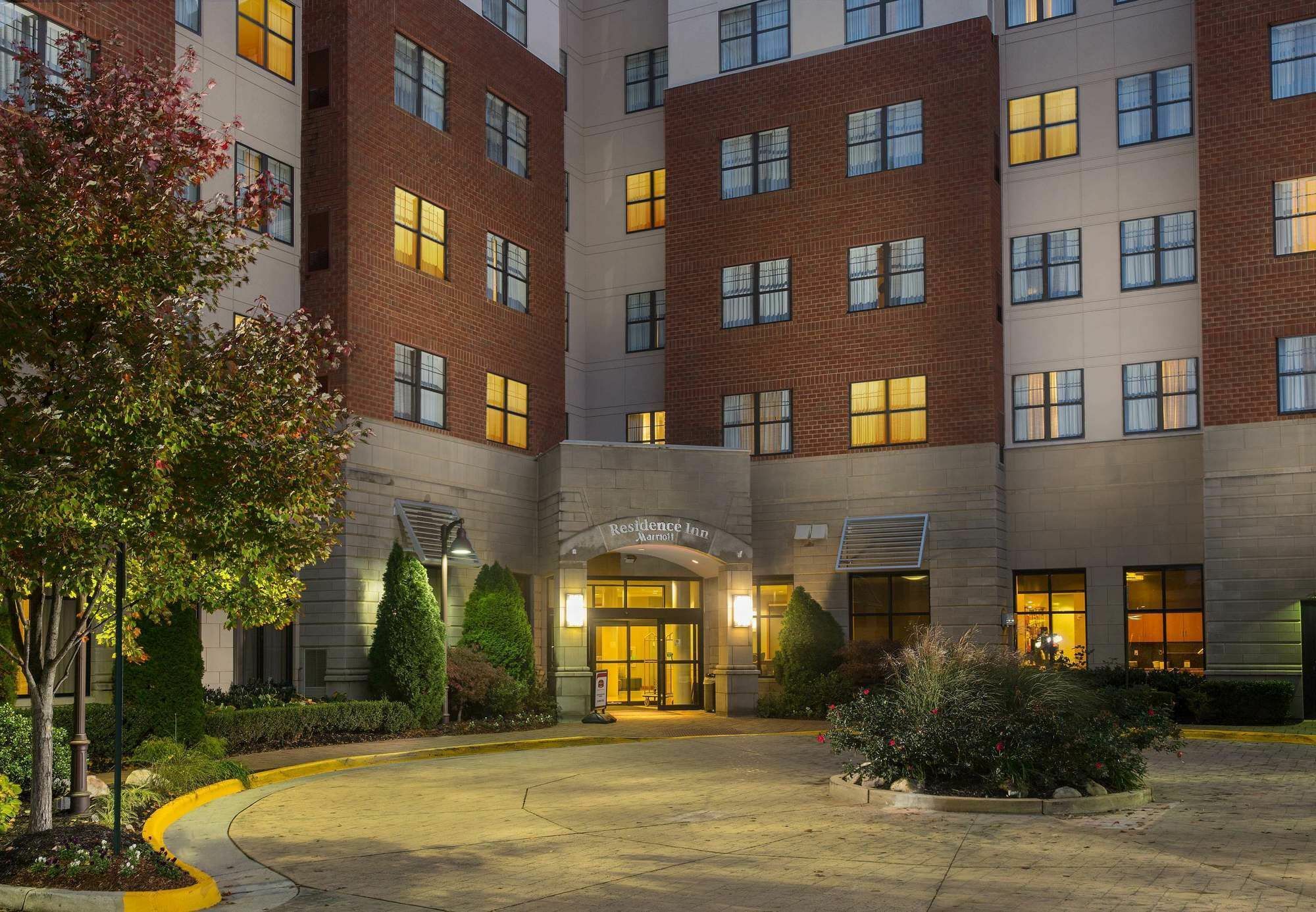 Residence Inn By Marriott Springfield Old Keene Mill Exterior photo